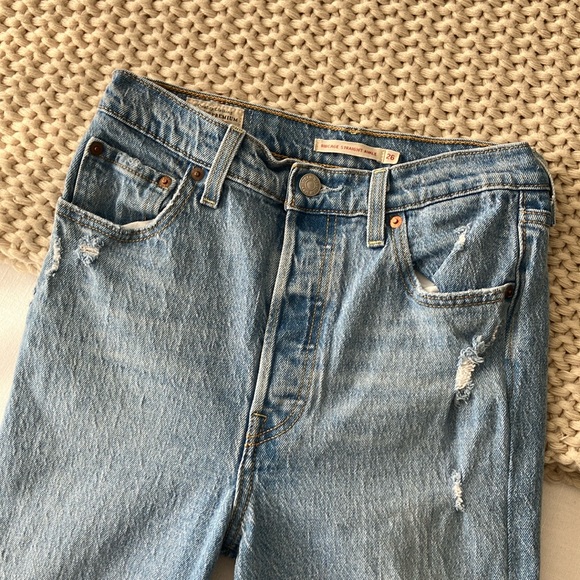 Levi’s Ribcage Straight Ankle Jean - Picture 3 of 6